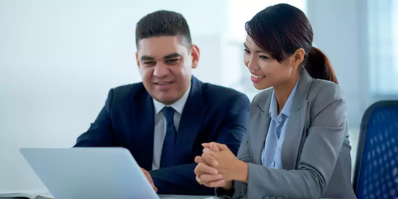Why Partner with the Best TN Visa Consultants for Canadian Applicants for Ecuador?